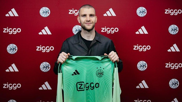 **Berkat Ajax, Maarten Paes Siap Menjadi Bintang Muda Belanda!**