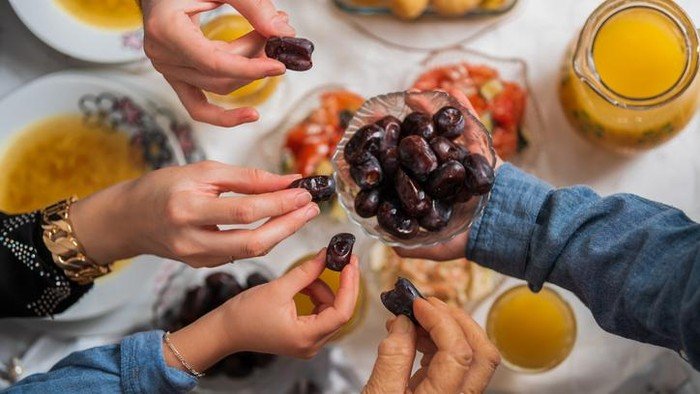 **Jadwal Buka Puasa Jakarta Hari Ini 21 Februari: Waktu Berbuka yang Ditunggu-Tunggu di Ramadan**