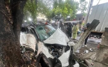 Tragedi Tol Makassar: Istri Anggota DPRD Sulsel Tewas dalam Kecelakaan Mengerikan