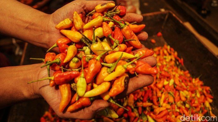 Harga Pangan Mahal Awal Ramadan: Cabai Rp 113.000/Kg-Ayam Rp 44.000/Kg, Masyarakat Terpukul!