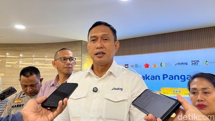 Rencana Bulog Buka 146 Kios di Pasar buat Tekan Harga Beras-Minyakita - Update 3