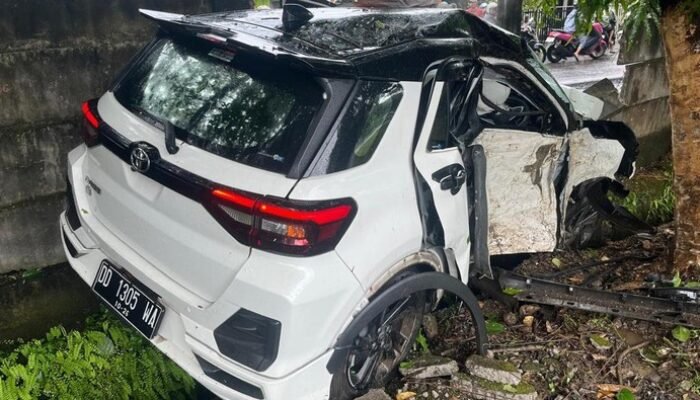 “Tragedi Tak Terduga: Istri Anggota DPRD Sulsel Tewas dalam Kecelakaan Ngeri di Tol Makassar”