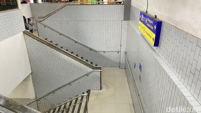 Warga Nilai Stasiun Depok Baru Tak Ramah Disabilitas-Lansia, Harap Ada Lift - Update 1