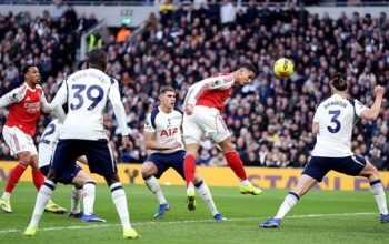 **Berbalas Gol, Tottenham vs Arsenal 1-1 di Babak Pertama: Pertandingan Sengit di Liga Inggris**
