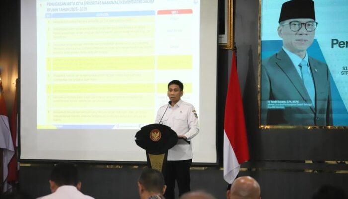 Wamendagri Tekankan Sinkronisasi Program untuk Daerah Tertinggal: Solusi Nyata untuk Percepatan Kebangkitan Ekonomi Lokal!