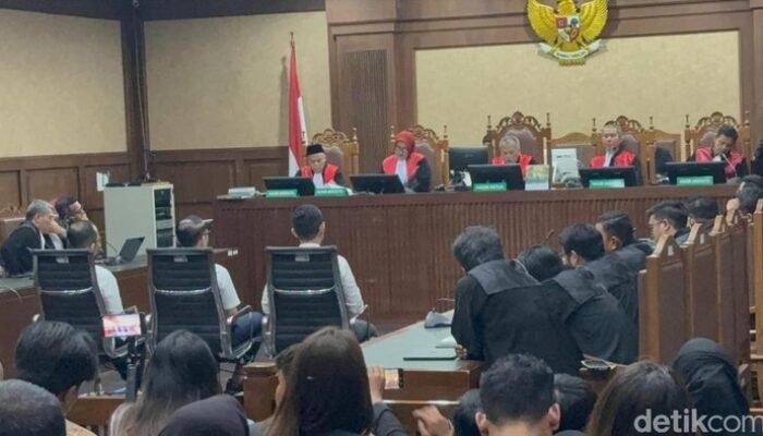 Sidang Vonis Minyak Mentah Berlangsung Semalaman, Apa yang Terjadi?