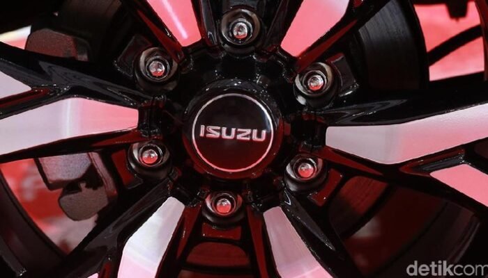 Isuzu Menggenggam 29% Pasar Kendaraan Niaga RI, Traga Jadi Bintang yang Tidak Terduga!