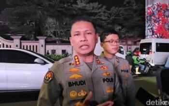 Demo Mahasiswa di Depan Markas Polisi: Aman atau Tanda Perubahan?