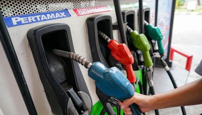 “Pertamax Naik! Cek Daftar Harga Baru BBM di Semua SPBU Pertamina: Kenapa Ini Terjadi?”