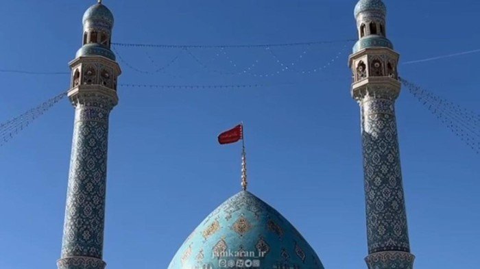 Kematian Khamenei, Bendera Merah di Jamkaran: Tanda Perubahan Besar di Iran?