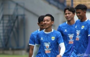 Jadwal Mepet Lawan Persebaya, Adam Alis: Persib Harus Optimistis 3 Poin – Update 1