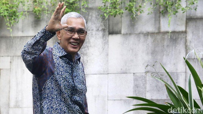 Wapres ke-6 RI Try Sutrisno Wafat, Istana Berduka: Tragedi yang Menggoncang Perjalanan RI
