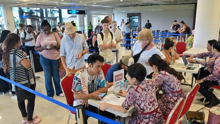 WNA Tertahan di Bali: Krisis Penerbangan Akibat Perang Iran