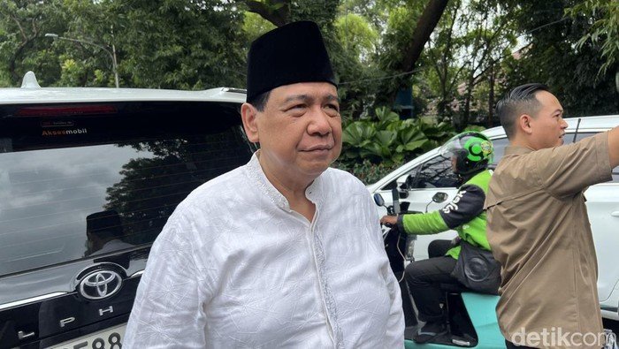 [CT Kenang Try Sutrisno: Beliau Tokoh yang Wajib Menjadi Panutan]