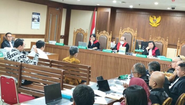 “Terdakwa LNG Debat Hebat dengan Ahok: Keuntungan atau Konspirasi?”