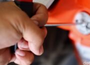 Warga Tangsel Kepergok 2 Maling Motor Bersenjata, aksi Penangkapan Menyita Perhatian