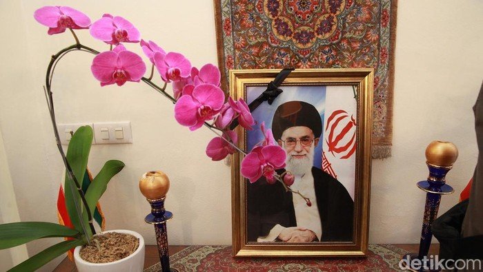 Alireza Arafi Naik sebagai Pemimpin Iran Setelah Khamenei Meninggal Dunia