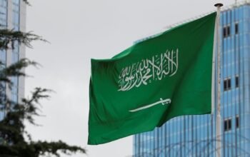 **Isu Lobi Trump Serang Iran Ditepis Saudi: Menyisir Fakta di Balik Rumor**