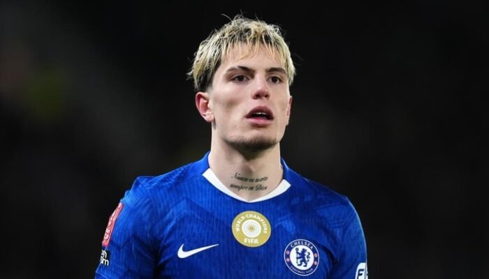 Garnacho Dicemooh Dimana-mana, Rosenior Gagal Paham: Kisah Pemain Chelsea yang Menyedihkan