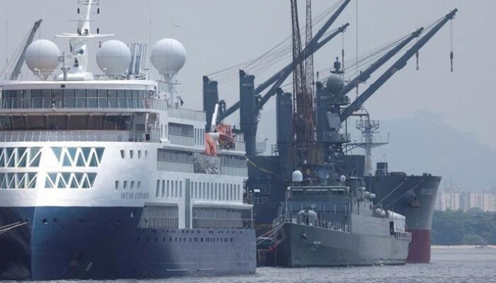 Kapal Selam AS Tenggelamkan Kapal Perang Iran di Samudra Hindia: Konfrontasi Baru di Laut?