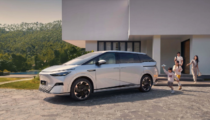 [Perang Harga Mobil Listrik, Xpeng Naik Rp 100 Juta Tanpa Insentif!]