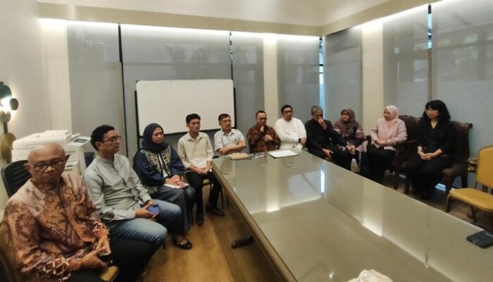 [Sejumlah Tokoh Lintas Generasi Sambangi Kediaman JK, Ini yang Dibahas: Kejutan Besar untuk Generasi Muda]