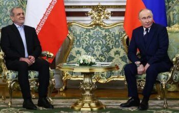 **Pezeshkian dan Putin Bicarakan Serangan AS-Israel pada Iran**