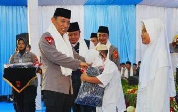 Kapolri Bersafari di Ramadan: Menyantuni Yatim dan Menguatkan Sinergi Agama di Sumsel