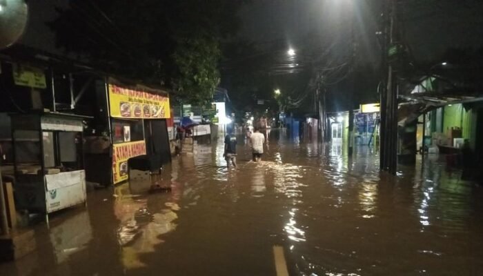 Banjir 60 Cm Rendam Jalan Bintaro Jaksel, Rumah Warga Ikut Tergenang – Update 2