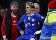 “Tumben-tumbenan Garnacho: Kisah Penyelamat Bola di Tengah Krisis Olahraga”