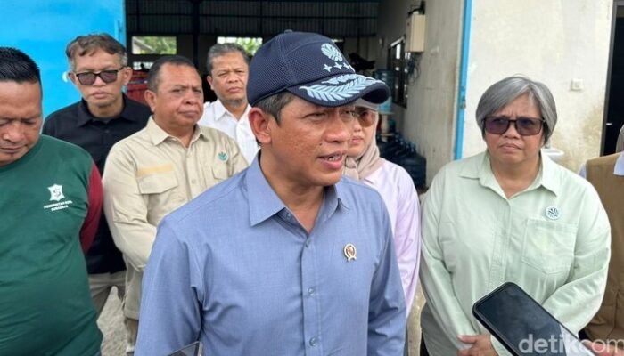 Longsor Sampah Bantargebang: Menteri LH Minta Stop Open Dumping Setelah Telan Empat Korban