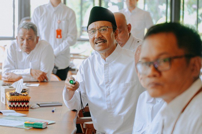 **Gus Ipul-Gubernur NTB Sinkronkan Pemutakhiran Data Tunggal-Sekolah Rakyat, Perkuat Basis Sosial di NTB**