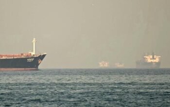 “Kabar Terkini: Dua Kapal Pertamina Terjebak di Selat Hormuz, Ancaman Krisis Energi Terancam”