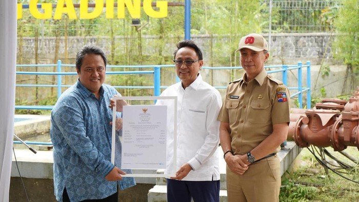 BPJPH Serahkan Sertifikat Halal, Perumda Tirta Pakuan Bogor Terbitkan Air Berkualitas Internasional!