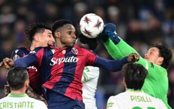 Liga Europa Bergetar! Bologna Vs Roma Saling Seret 1-1 !