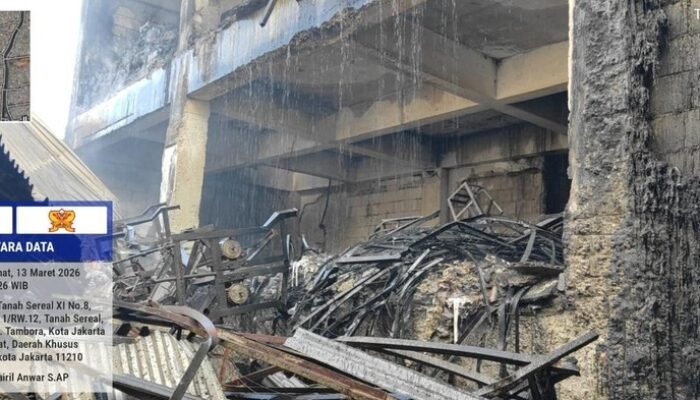 Kebakaran Menerjang Ruko Konfeksi di Tambora, 140 Personel Damkar Beraksi