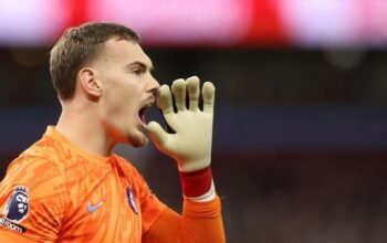 Chelsea Tetap Mendukung Jorgensen Setelah Blunder di PSG