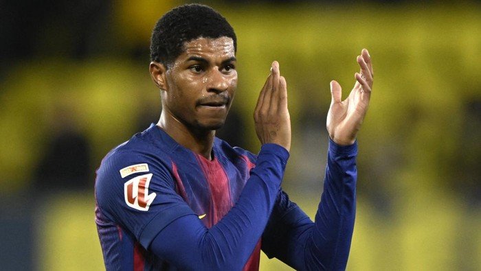 **Bintang Chelsea, Pedro Neto, Jadi Altenatif Barcelona untuk Gantikan Rashford di MU**