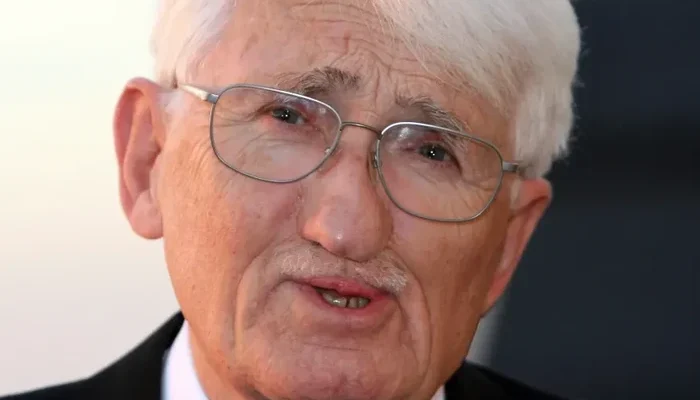 “Filsuf Ternama Dunia Jurgen Habermas Meninggal Dunia, Meninggalkan Warisan Pikiran yang Abadi”
