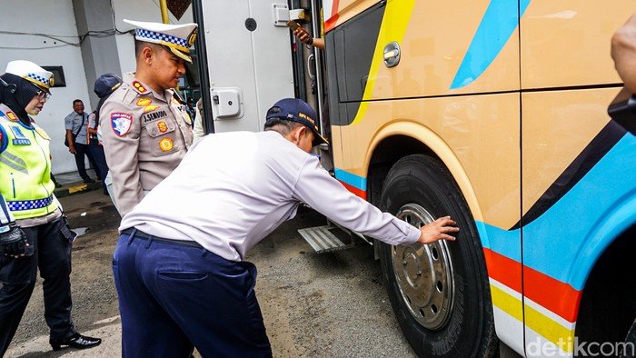 5.000 Bus Tak Laik Jalan, Pastikan Perjalanan Anda Aman! Cek Disini