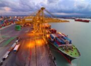 **Pelindo Tetap Beroperasi Penuh Selama Masa Angkutan Lebaran 2026: Strategi Bisnis yang Mendukung Mobilitas dan Logistik**