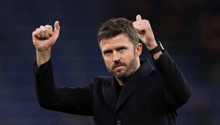 **MU Butuh Bukti Apa Lagi untuk Permanenkan Carrick? Mencari Jawaban dari Kemenangan atas Villa**