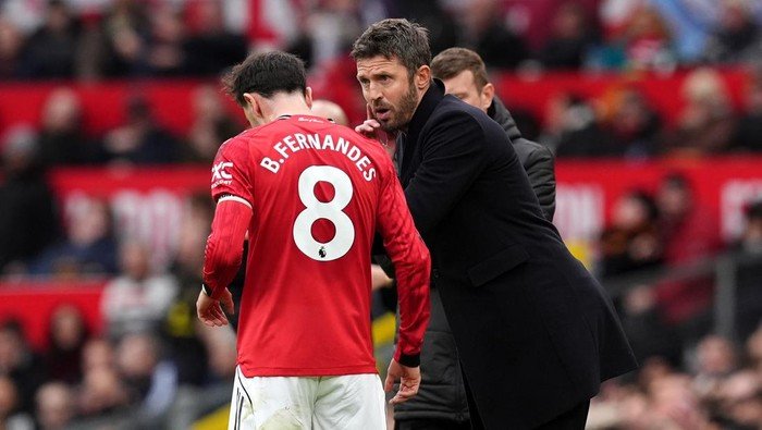 **Carrick: MU Wajib Pertahankan Bruno Fernandes, Pilar Utama di Musim Ini**