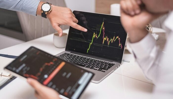 IHSG Merosot ke 7.137, Asing Jual Bersih Rp 221 M: Apa yang Terjadi?