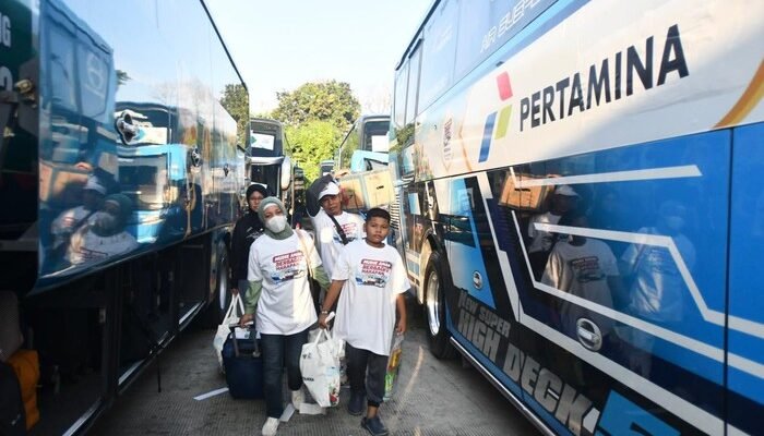 Pertamina Dorong Pemudik ke 23 Kota dengan 153 Bus dari TMII, Solusi Transportasi yang Mumpuni!