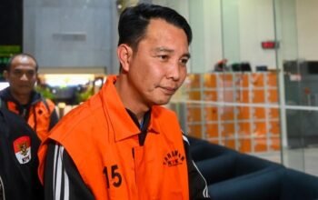 KPK Geledah Rumah Bupati Rejang Lebong, Sita Rp 1 Milyar!