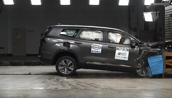 **Fitur Safety Penting Disunat, Bintang 5 Mobil Ini Tergores Noda**