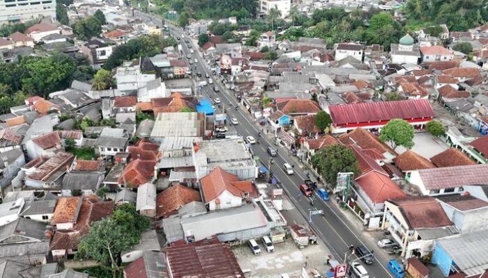 Polisi Bawa Drone-monitoring Jalur Puncak Bogor, Solusi Arus Lalu Lintas Lebaran?