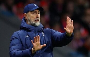 “Igor Tudor: ‘Salah Orang’ yang Mau Sapa Arne Slot, Apakah Ini Pertanda Perubahan Besar di Bola?”