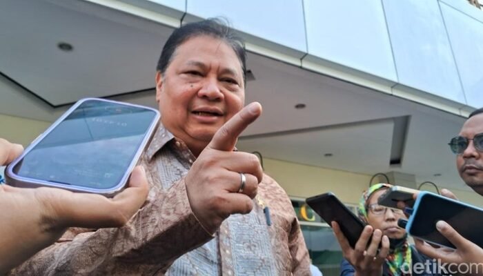 “Efisiensi Pemerintah: Kenapa MBG Tetap Intact?”